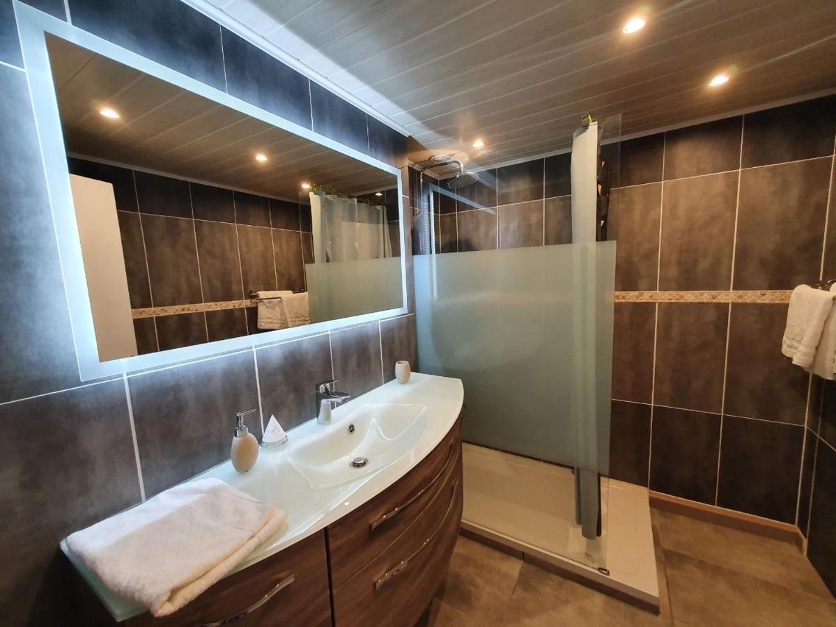 Appartement Vue Mer Avec Parking Gratuit Sur Place Bastia  Ngoại thất bức ảnh